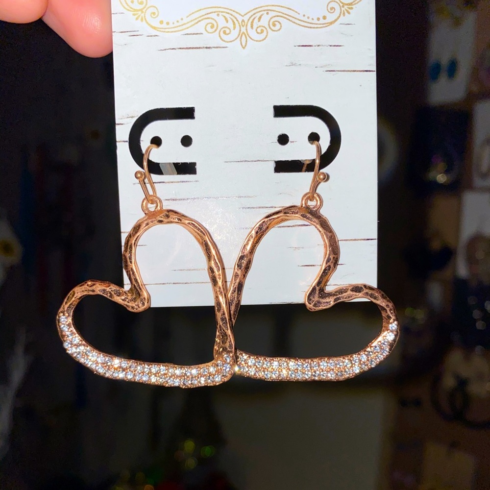 Rose gold heart earrings ❤️